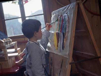 Attività dei bambini: pittura, 1966